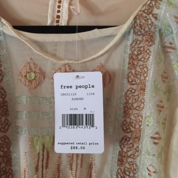 Free People La Cienga Ruffle Sleeve Top Size M NWT - Picture 3 of 4